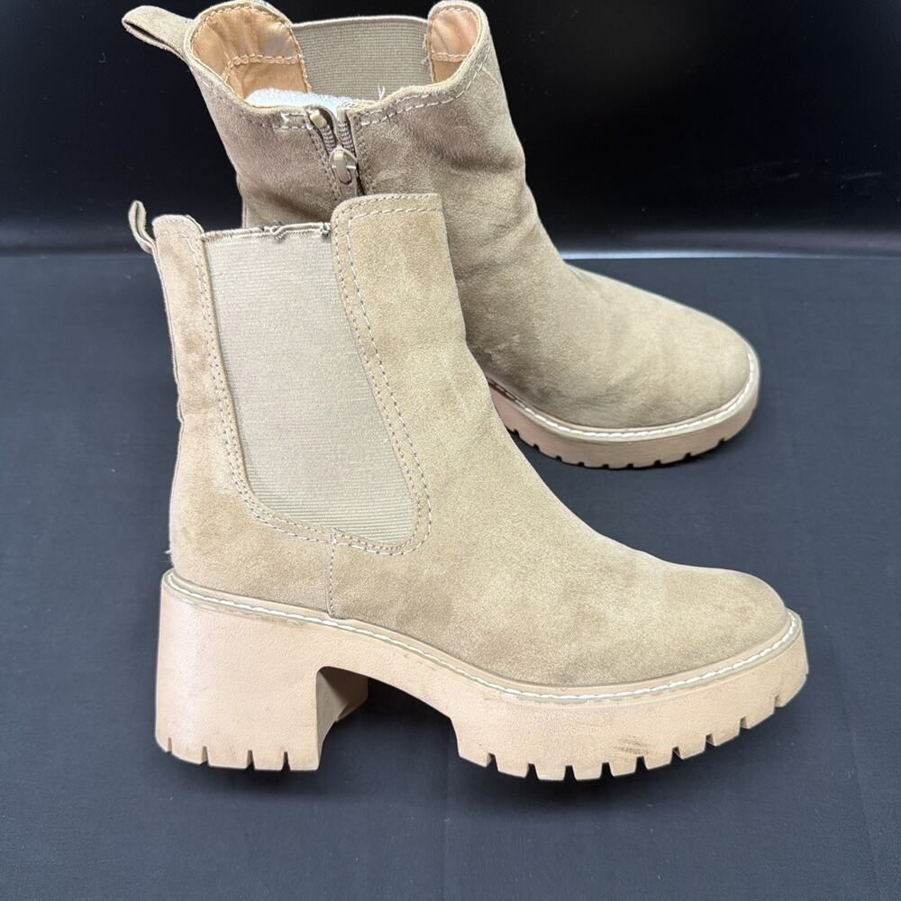 Women's Ankle Boots - Universal Thread Tan Suede Size 7 - Picture 4 of 6